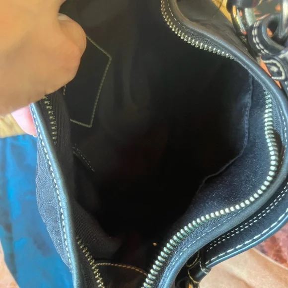 COACH women purse - Picture 7 of 12